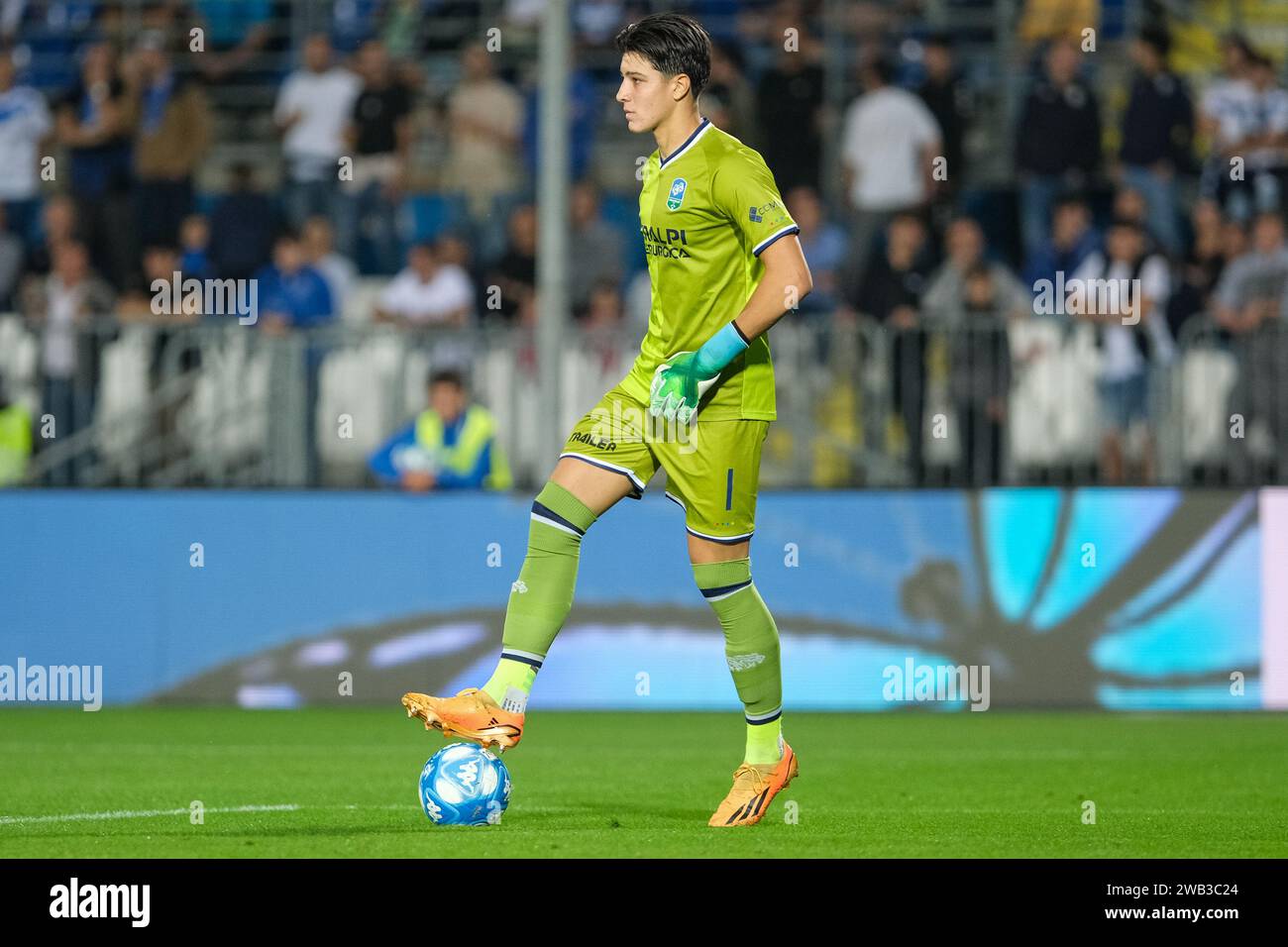 Semuel Pizzignacco del Feralpisal˜ durante la partita del campionato italiano di serie B tra Brescia calcio e Feralpisal˜ a Mario Rigamonti Stadi Foto Stock