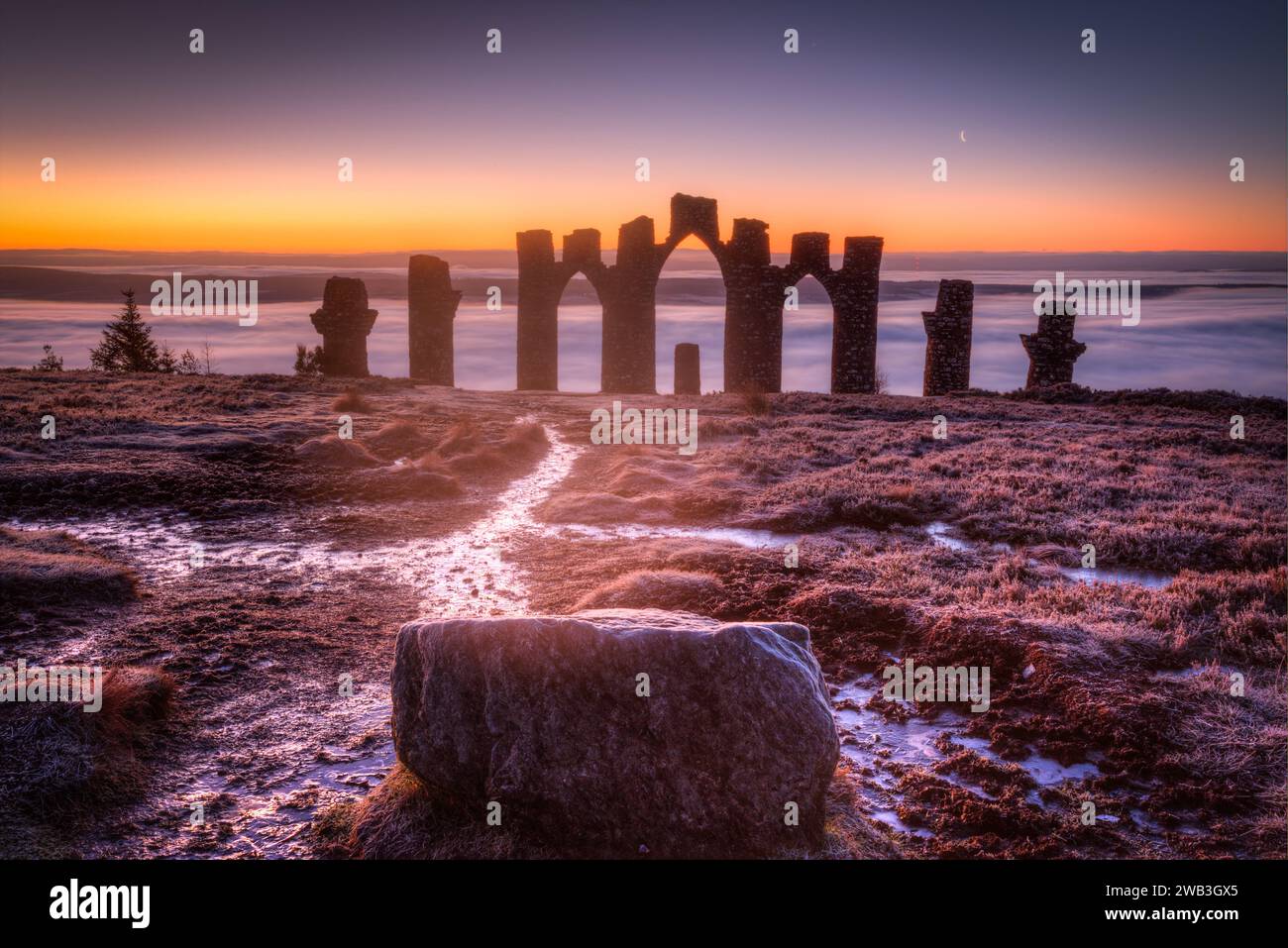 monumento fyrish all'alba. easter ross scozia. Foto Stock