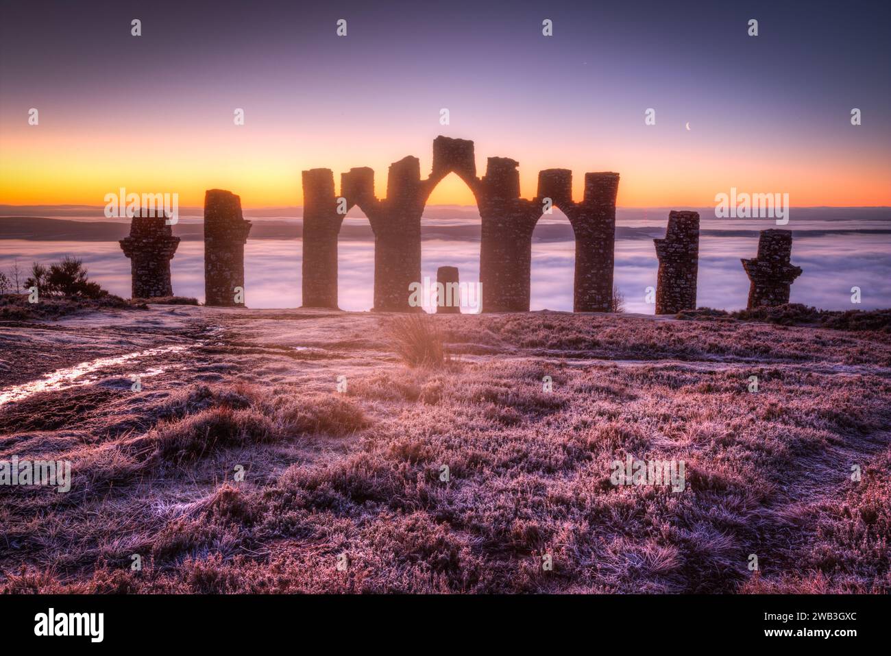 monumento fyrish all'alba. easter ross scozia. Foto Stock