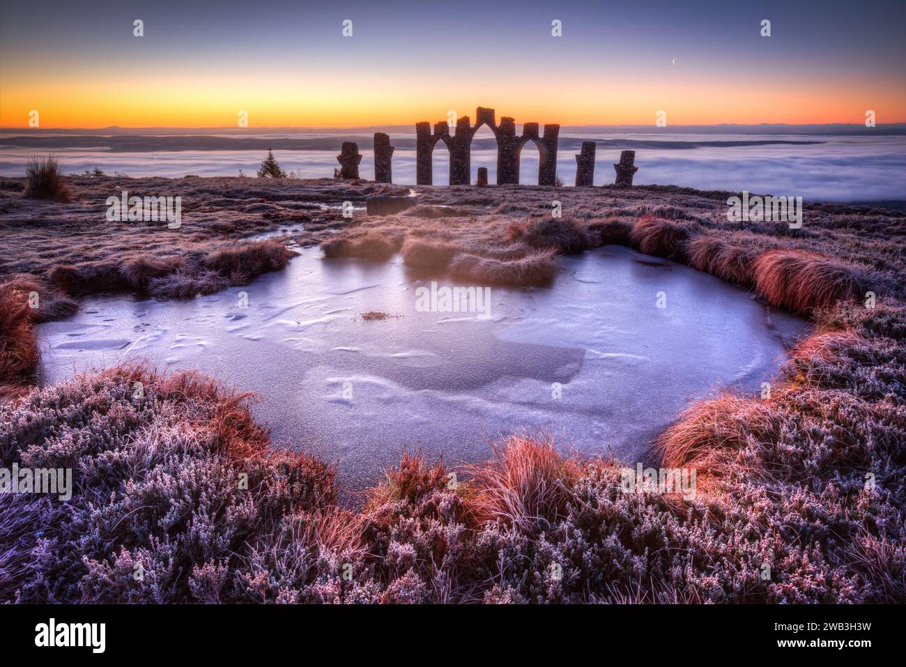 monumento fyrish all'alba. easter ross scozia. Foto Stock