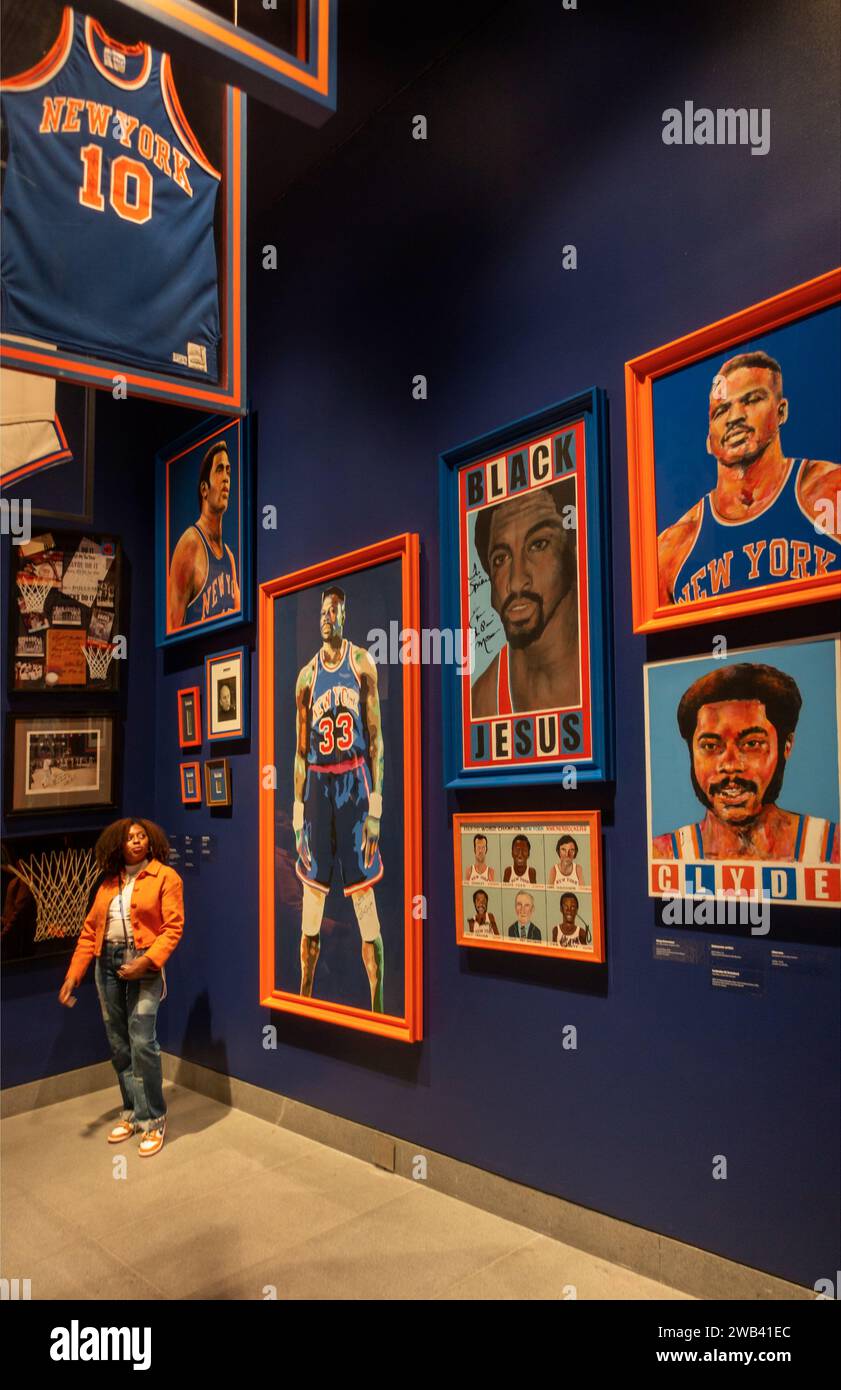 Spike Lee: Installazione di oggetti con sorgenti creative presso il Brooklyn Museum di Brooklyn New York Foto Stock