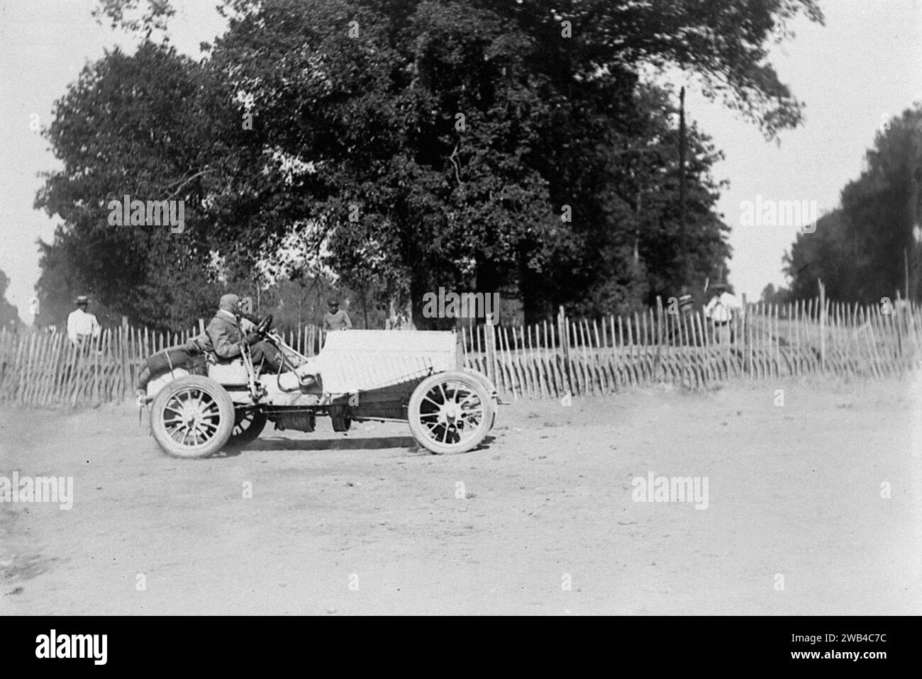 Prima edizione della 24 ore di le Mans endurance sport car race (24 heures du Mans). 26 e 27 giugno 1906. Foto di Jean de Biré Foto Stock