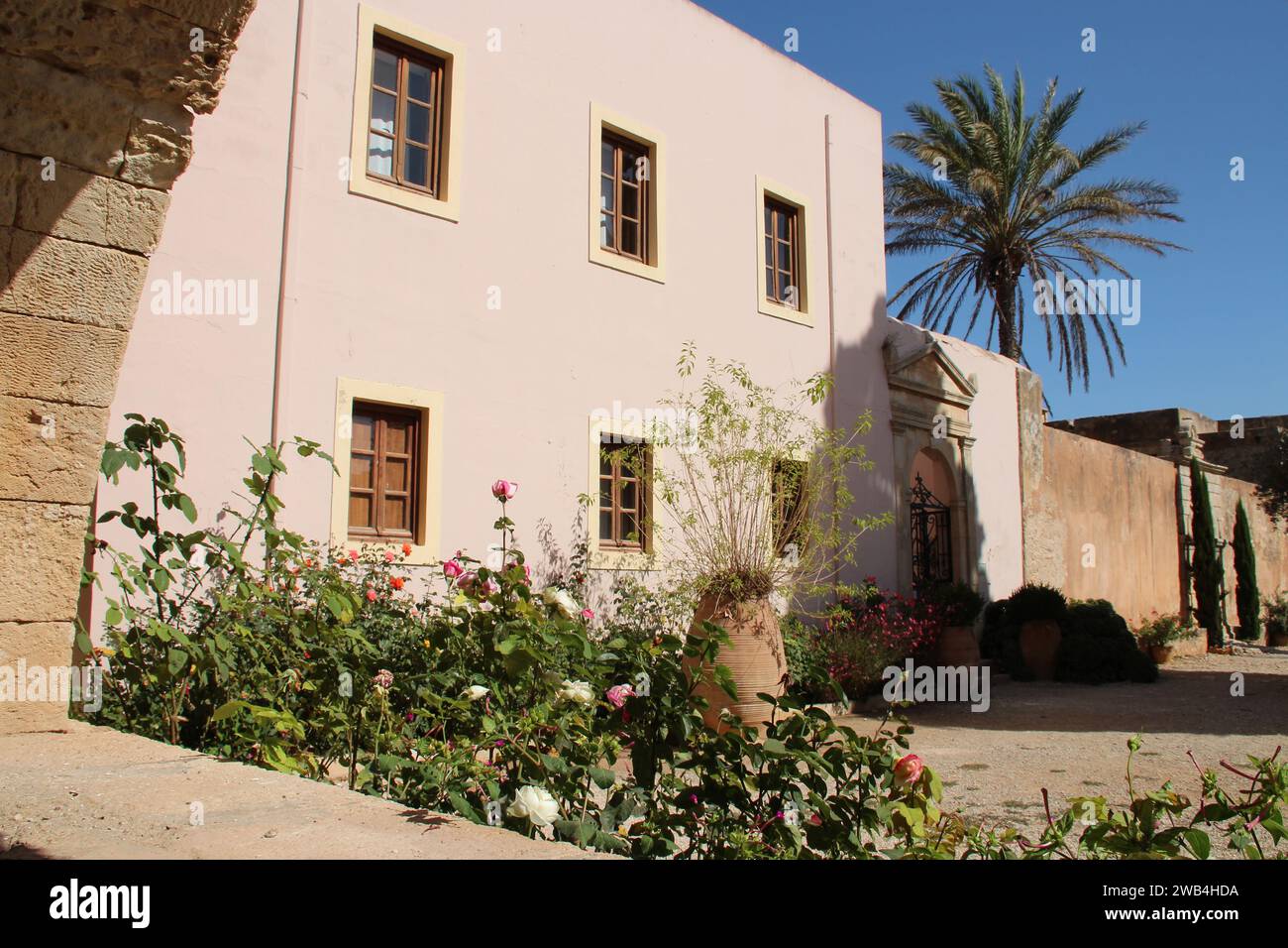 commons (edificio abitativo?) in un monastero ortodosso (arkadi) a creta in grecia Foto Stock