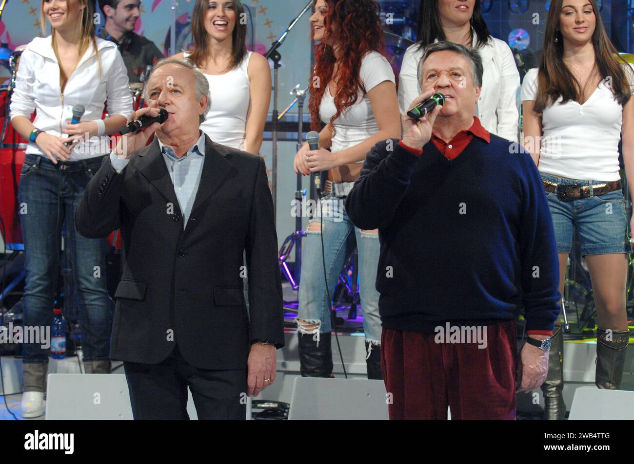 Milano Italia 2007-02-28 :Cochi e Renato, duo comico e cantanti,durante lo spettacolo televisivo musicale “CD Live” Foto Stock