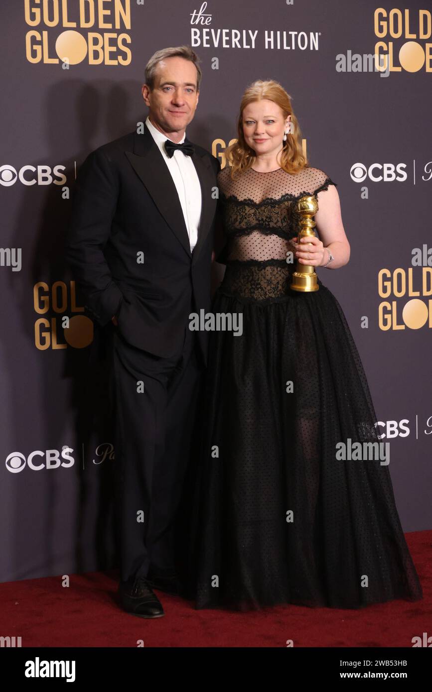 Beverly Hills, USA. 7 gennaio 2024. (L-R) Matthew Macfadyen e Sarah Snook vincitori del premio Best Performance by an Actress in a Television Series, Drama Award for 'Succession' pose in sala stampa durante il 81 ° Golden Globe Awards annuale al Beverly Hilton il 7 gennaio 2024 a Beverly Hills, California. Foto: Crash/imageSPACE credito: Imagespace/Alamy Live News Foto Stock