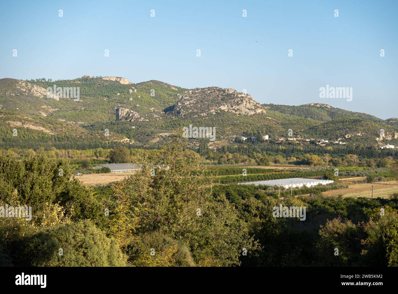 Vista delle colline di tacchino di Bozyaka Antalya, vista panoramica dei paesaggi turchi Foto Stock