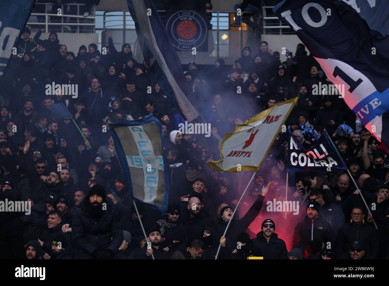 Torino, Italia. 7 gennaio 2024. Tifosi del Napoli SSC durante la partita di serie A allo Stadio grande Torino, Torino. Il credito fotografico dovrebbe leggere: Jonathan Moscrop/Sportimage Credit: Sportimage Ltd/Alamy Live News Foto Stock
