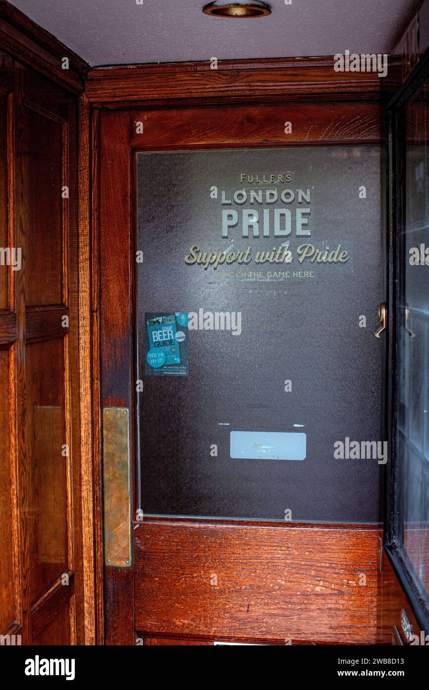 Porta d'ingresso al pub Dacre Arms a Blackheath, Londra, Regno Unito Foto Stock