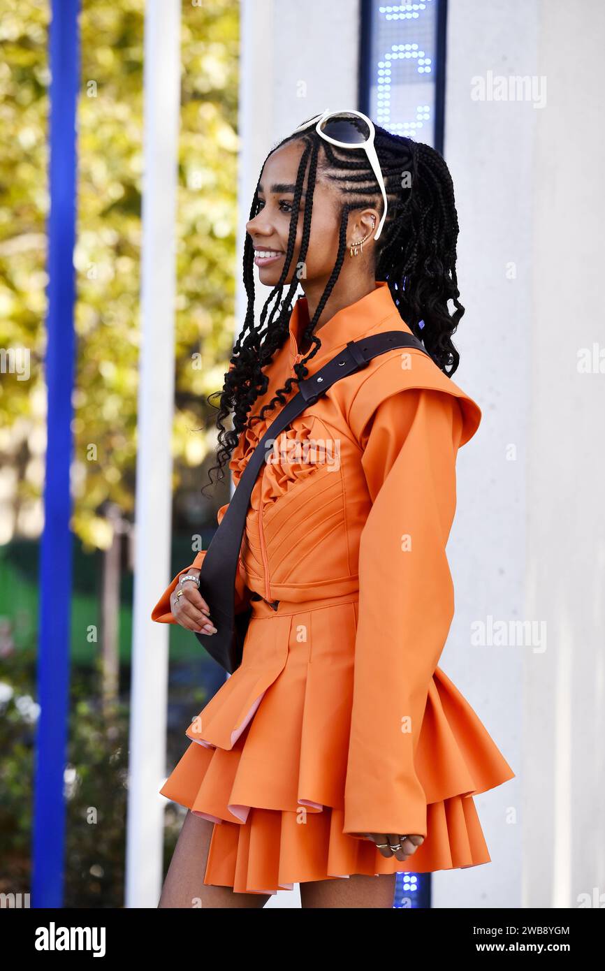 Tendenze Street Style alla settimana della moda di Parigi - Parigi - Francia Foto Stock