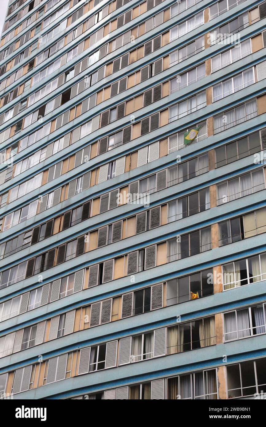 Curitiba, Brasile - condominio generico. Enorme ed alto edificio di appartamenti. Foto Stock
