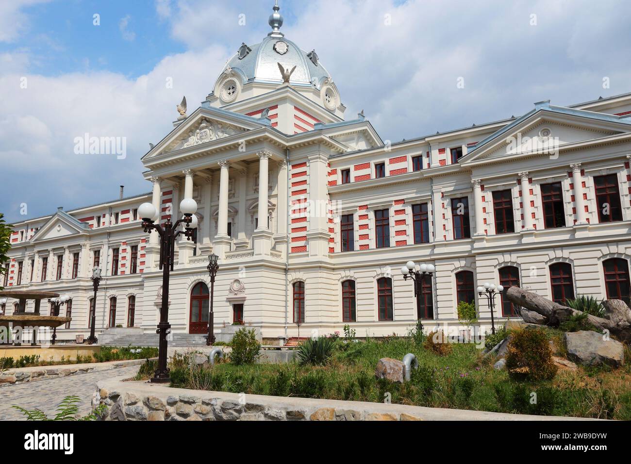 Bucarest, Romania - Coltea e Ospedale universitario architettura monumentale. Foto Stock