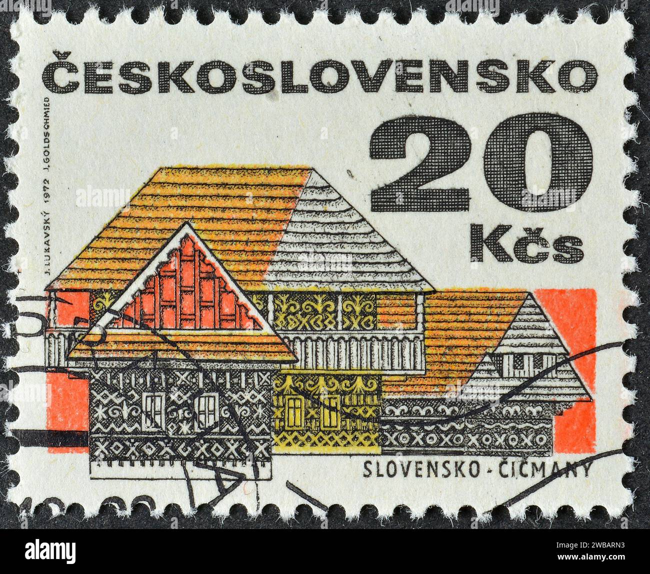 Francobollo annullato stampato dalla Cecoslovacchia, che mostra Slovensko - Čičmany, Folk Architecture, circa 1972. Foto Stock