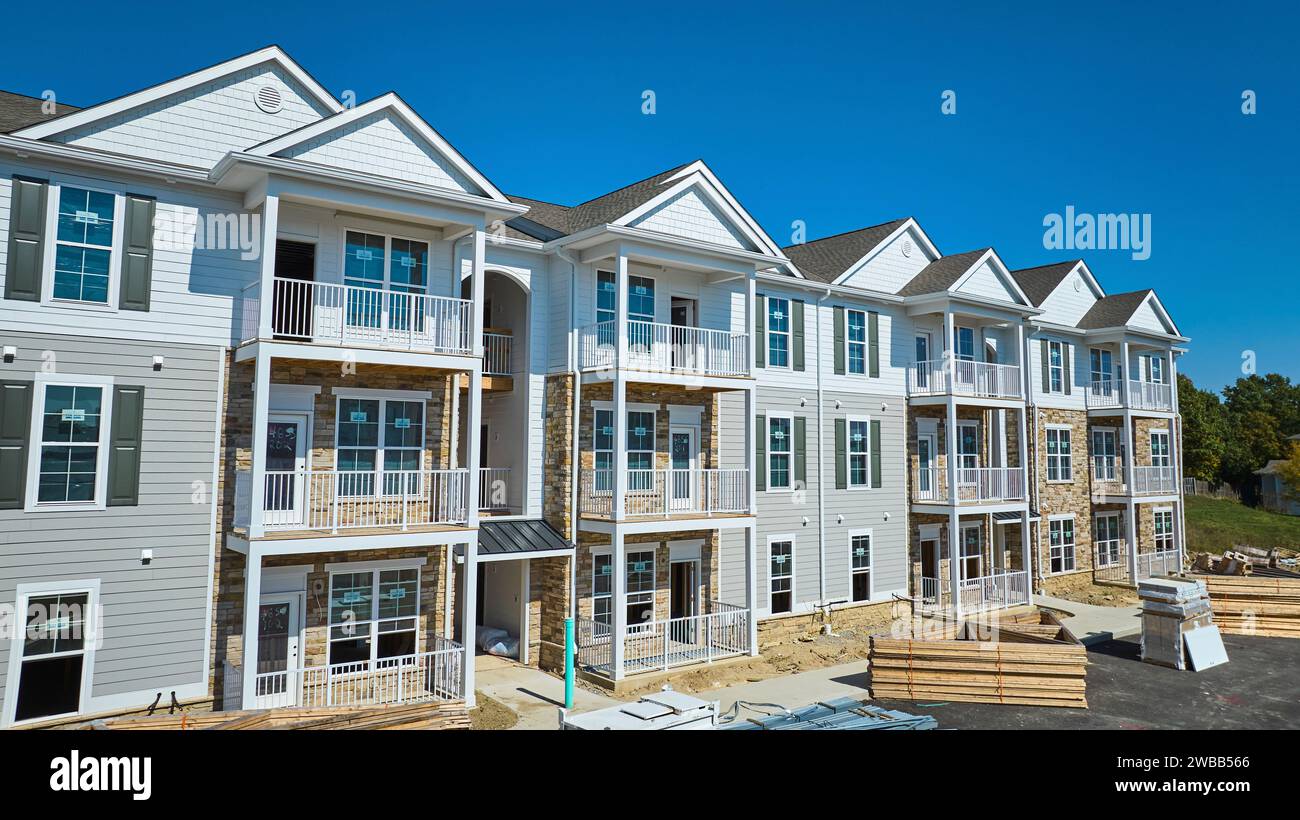 Veduta aerea del moderno complesso edilizio della Townhouse, Fort Wayne Foto Stock