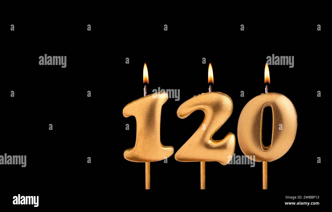 Candela di compleanno numero 120 - celebrazione del compleanno su sfondo nero Foto Stock