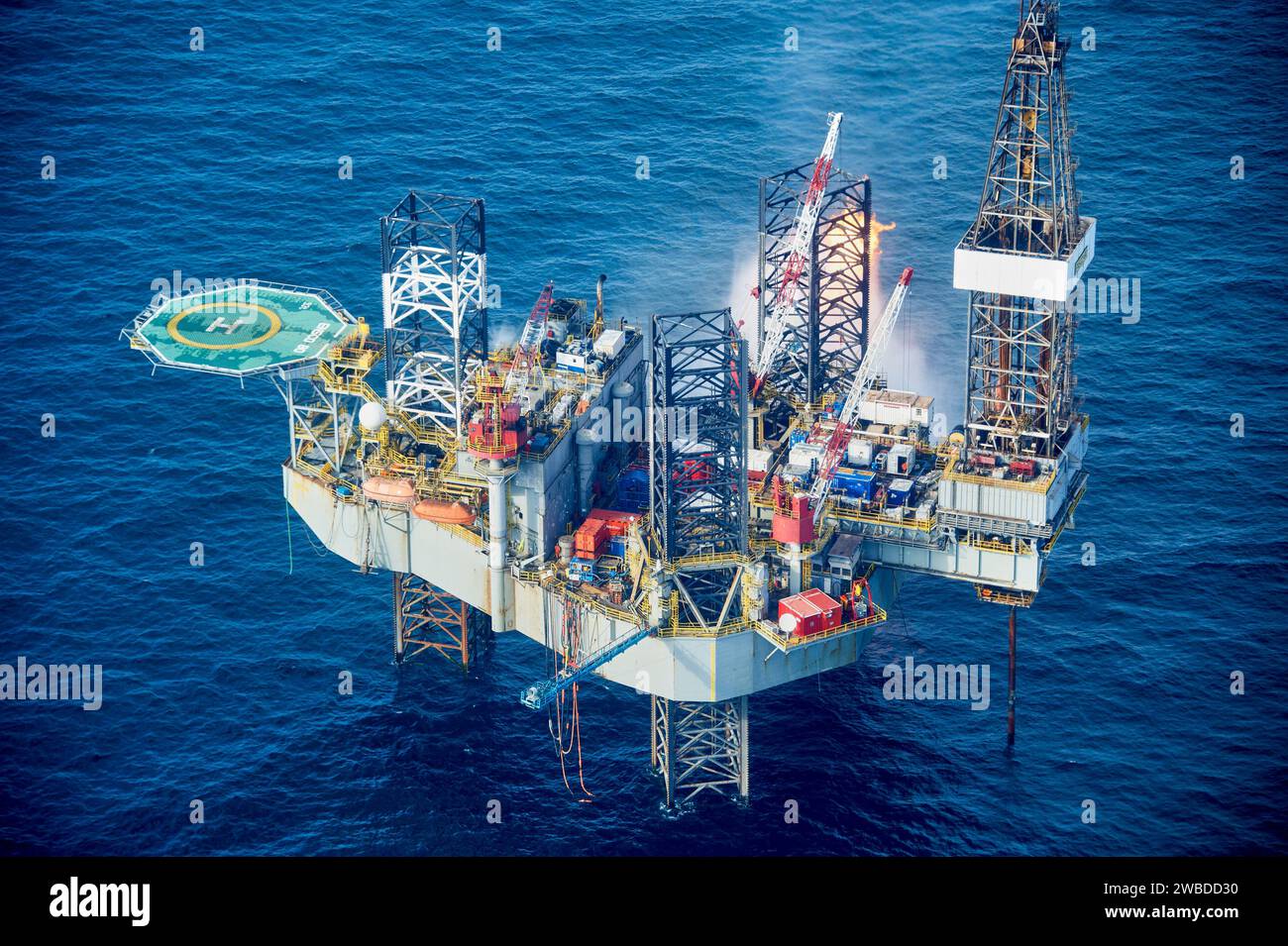 Piattaforma del gas nel Mare d'Irlanda, acque del Regno Unito Foto Stock
