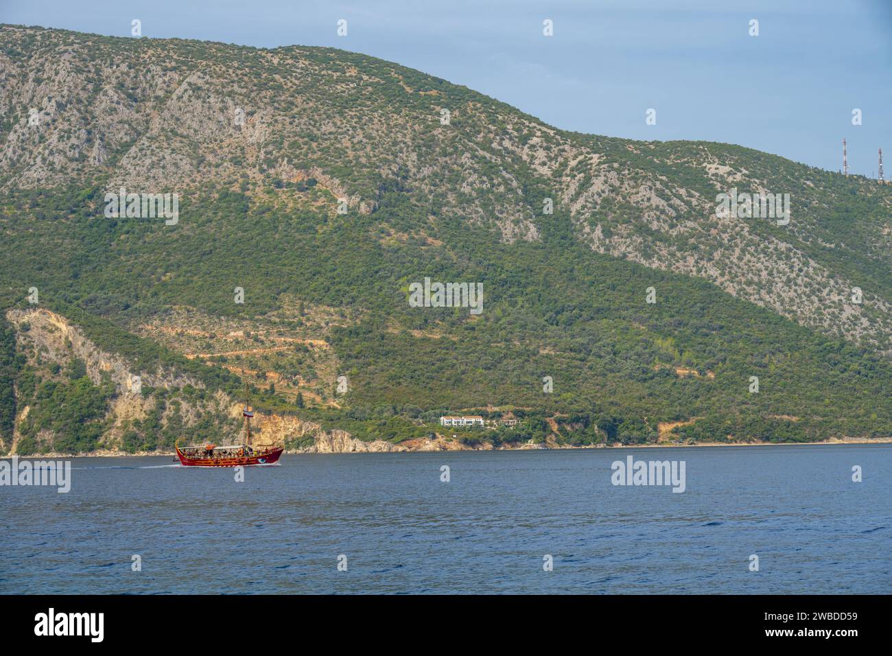 Barca da diporto sul Mar Ionio tra Meganisi e Lefkada Grecia Foto Stock