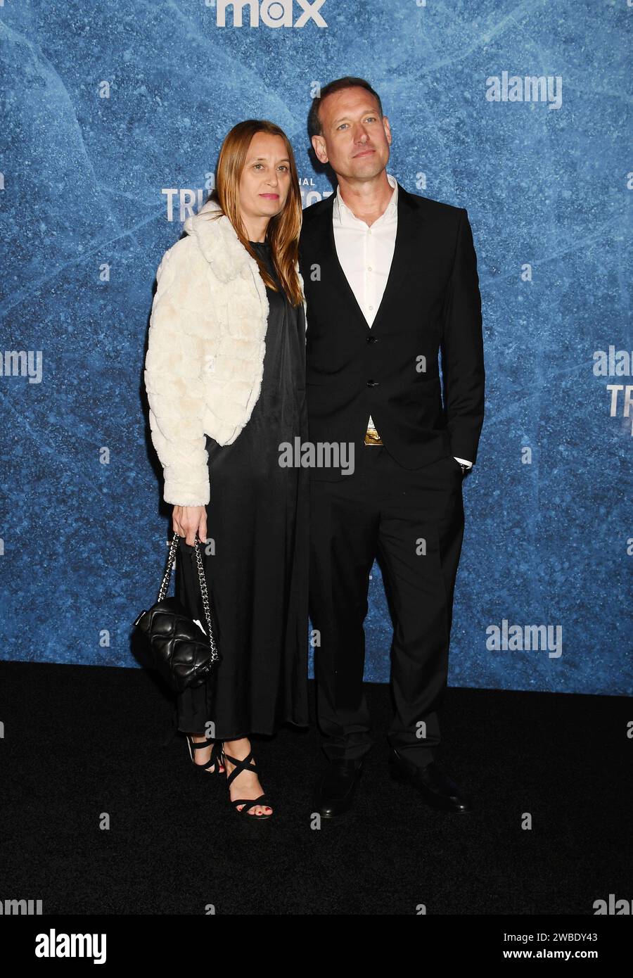 Los Angeles, California, USA. 9 gennaio 2024. Chris Summers partecipa alla prima di Los Angeles della Warner Bros. "True Detective: Night Country" al Paramount Theatre il 9 gennaio 2024 a Los Angeles, California. Crediti: Jeffrey Mayer/JTM Photos/Media Punch/Alamy Live News Foto Stock