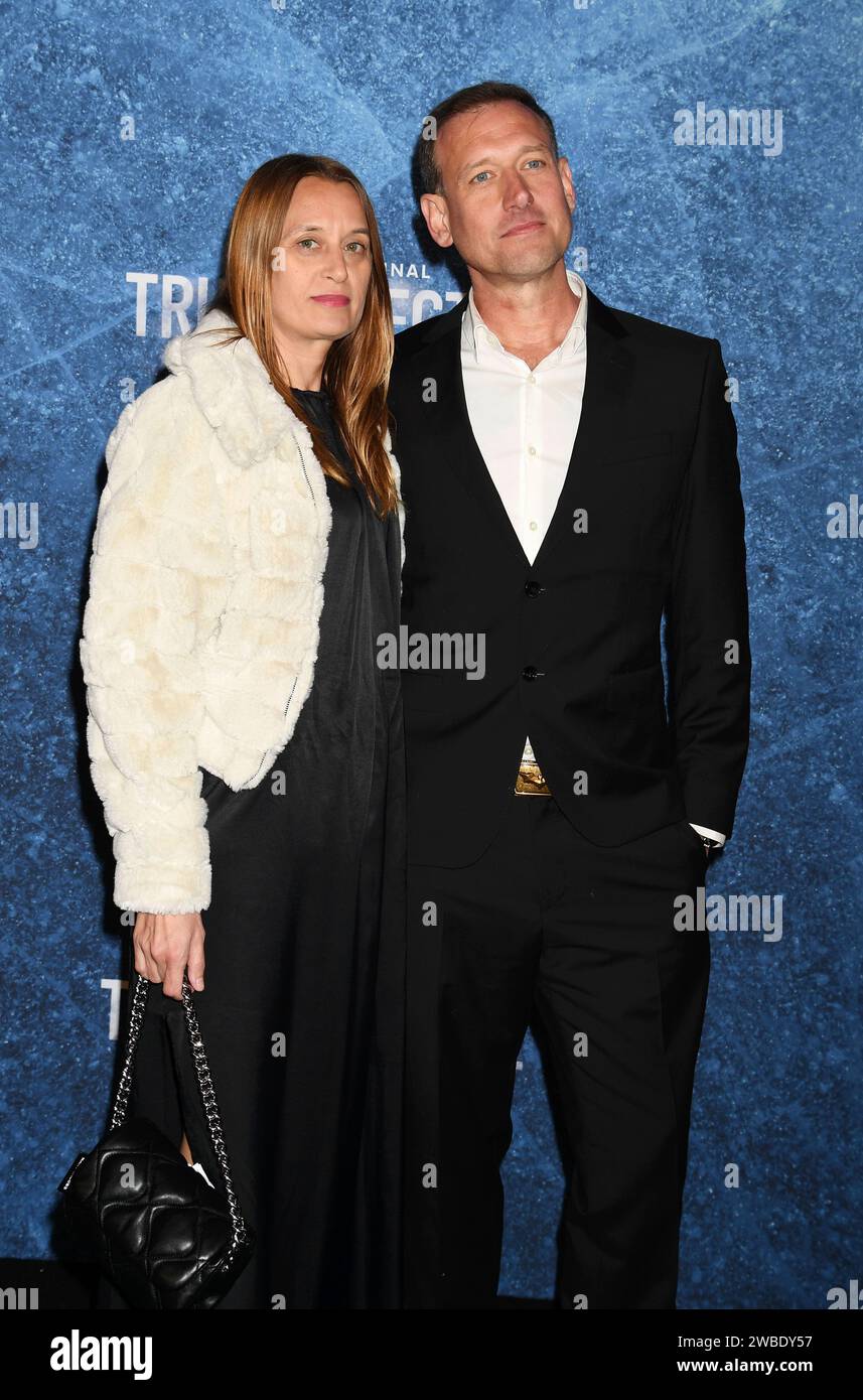 Los Angeles, California, USA. 9 gennaio 2024. Chris Summers partecipa alla prima di Los Angeles della Warner Bros. "True Detective: Night Country" al Paramount Theatre il 9 gennaio 2024 a Los Angeles, California. Crediti: Jeffrey Mayer/JTM Photos/Media Punch/Alamy Live News Foto Stock