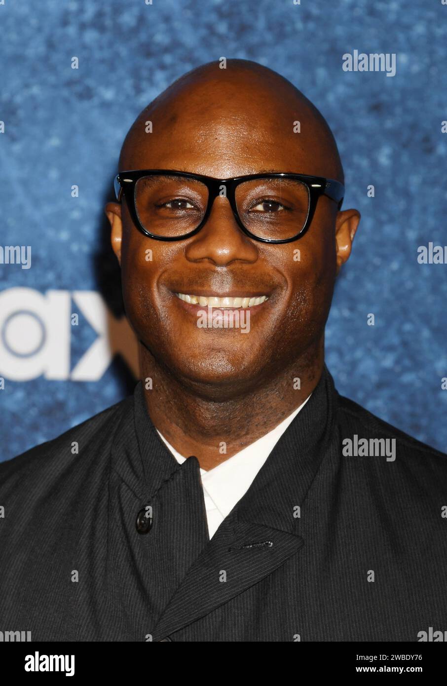 Los Angeles, California, USA. 9 gennaio 2024. Barry Jenkins partecipa alla prima di Los Angeles della Warner Bros. "True Detective: Night Country" al Paramount Theatre il 9 gennaio 2024 a Los Angeles, California. Crediti: Jeffrey Mayer/JTM Photos/Media Punch/Alamy Live News Foto Stock