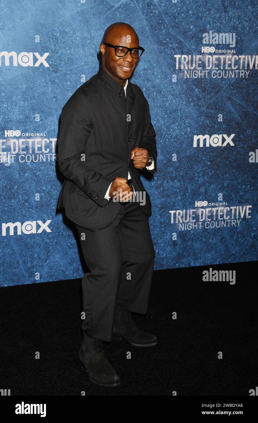 Los Angeles, California, USA. 9 gennaio 2024. Barry Jenkins partecipa alla prima di Los Angeles della Warner Bros. "True Detective: Night Country" al Paramount Theatre il 9 gennaio 2024 a Los Angeles, California. Crediti: Jeffrey Mayer/JTM Photos/Media Punch/Alamy Live News Foto Stock