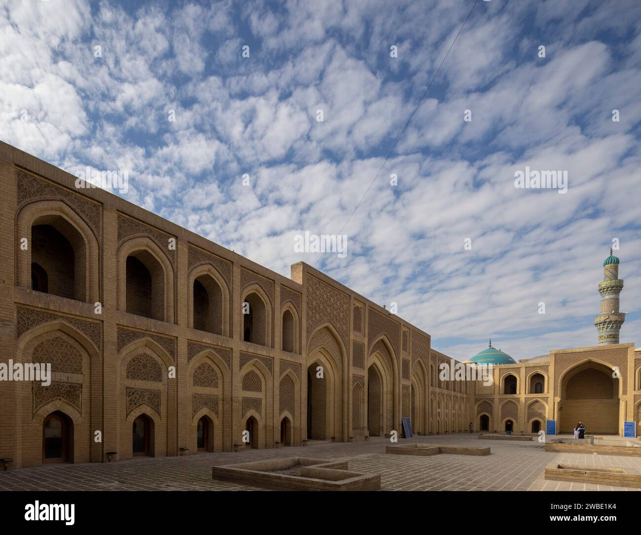 Vista del cortile interno, della Madrasa Mustansiriya, dell'epoca abbaside 1227 d.C., Baghdad, Iraq Foto Stock