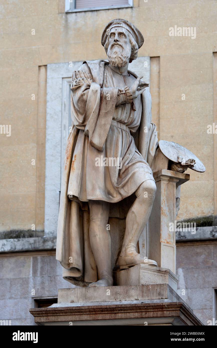 Monumento a Francesco Mazzola detto il Parmigianino - marmo - Giovanni Chierici - 1879 - Parma, piazza della Steccata Foto Stock