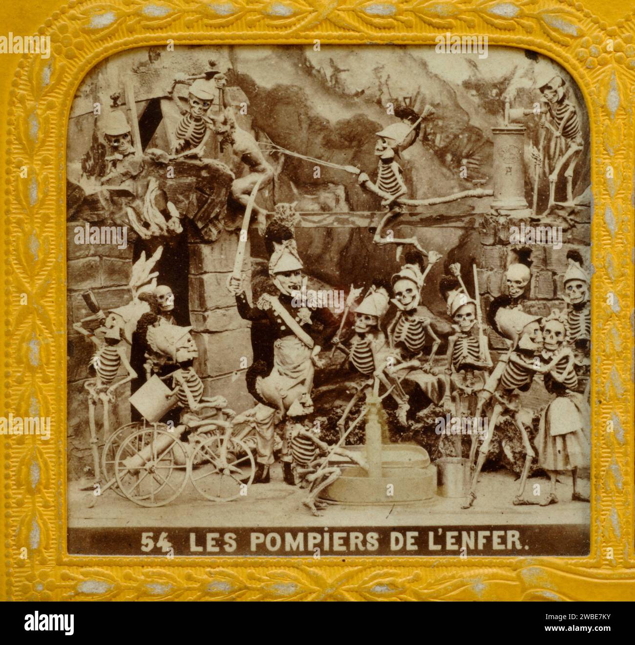 The devil's Firemen o Les Pompiers de l'Enfer, stereogramma vintage Diablerie, immagine stereoscopica o visualizzazione stereo. c1860. Foto Stock