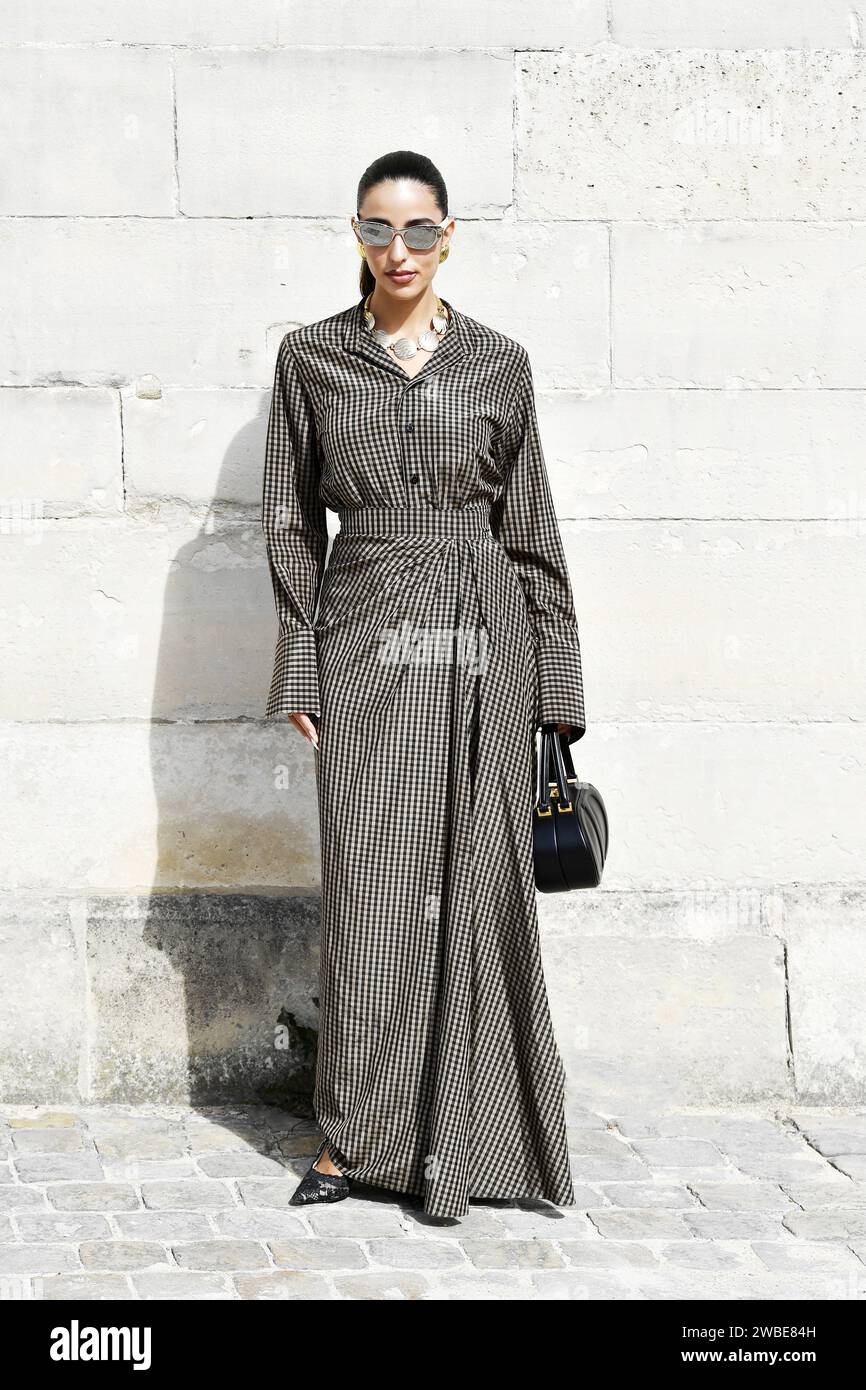 Street Style Paris Fashion Week - DIOR at les Tuileries Park, Parigi, Francia Foto Stock