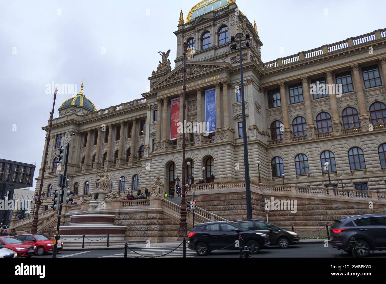 Foto del museo nazionale della repubblica Ceca a Praga. Ha una grande storia ed è stato danneggiato nella strana guerra 2 Foto Stock