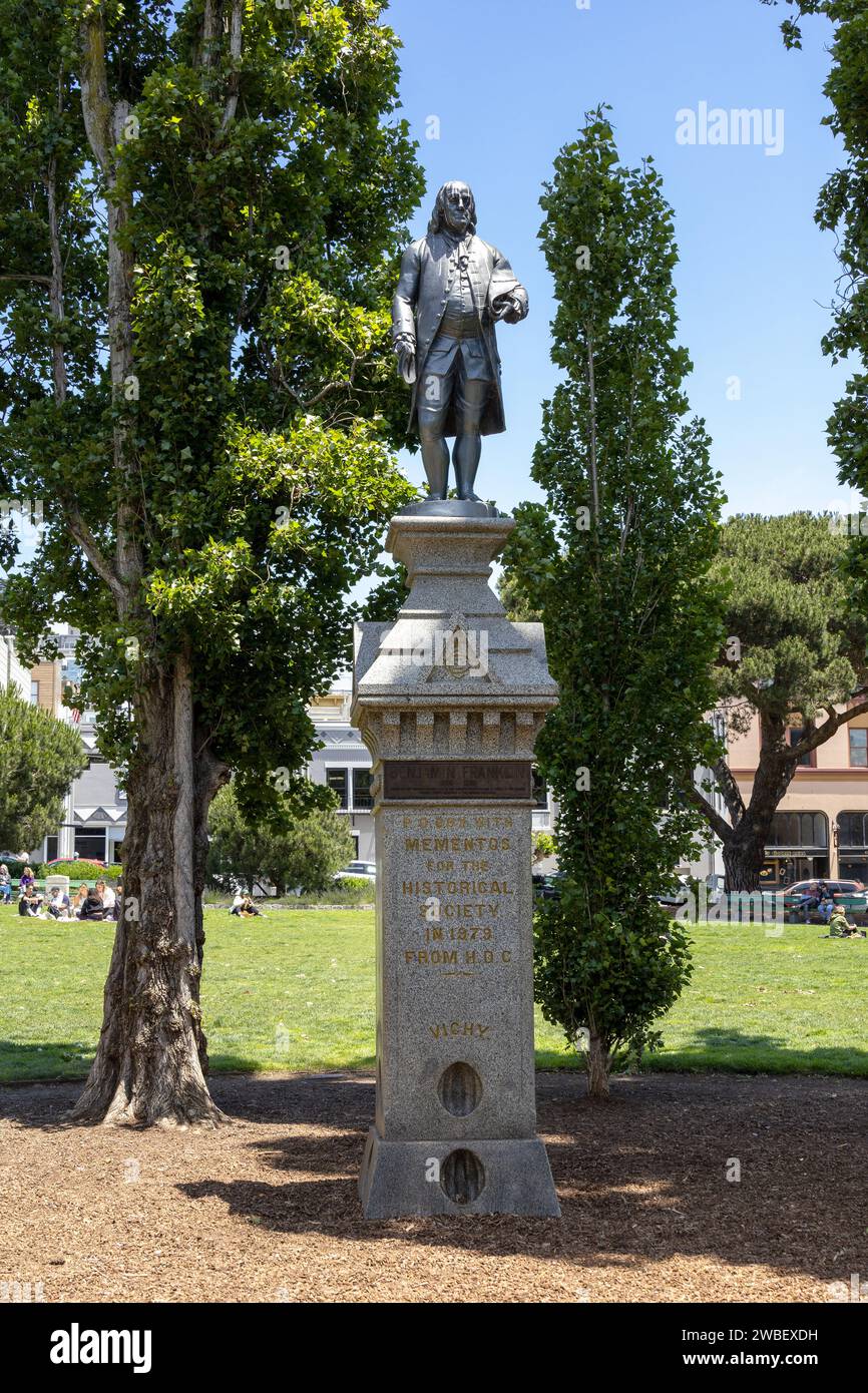 Statua commemorativa di Benjamin Franklin, nota anche come monumento storico di Cogswell a Washington Park North Beach San Francisco, 24 giugno 2023 Foto Stock