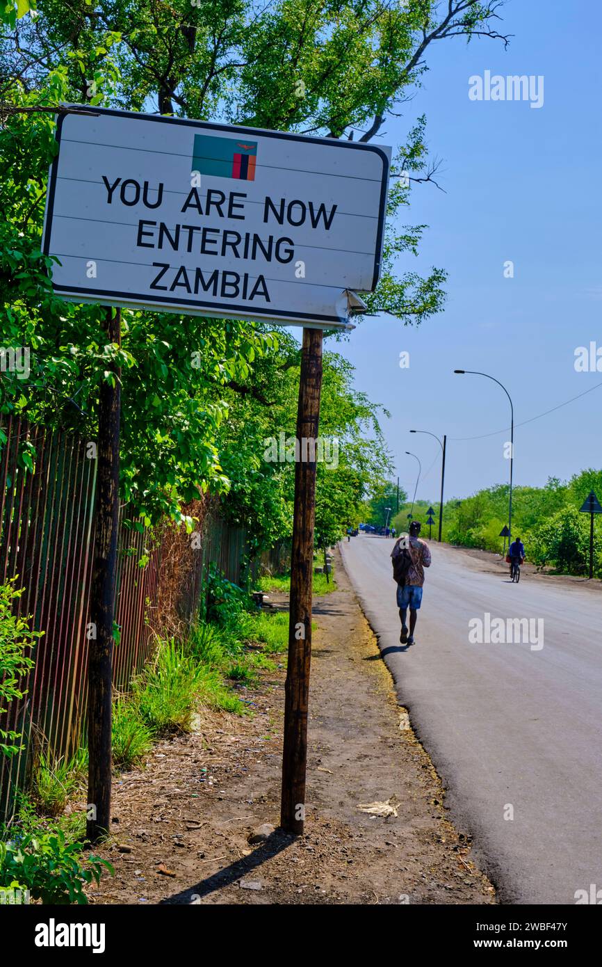 Zimbabwe, provincia del Matabeleland settentrionale, Cascate Vittoria, confine tra Zambia e Zimbabwe Foto Stock