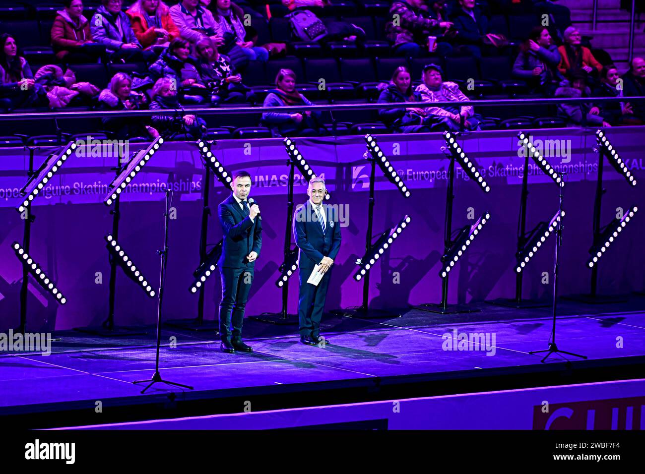 Cerimonia di apertura, ai campionati europei di pattinaggio di figura ISU 2024, presso l'Algiris Arena, il 10 gennaio 2024 a Kaunas, Lituania. Crediti: Raniero Corbelletti/AFLO/Alamy Live News Foto Stock Cerimonia di apertura, ai campionati europei di pattinaggio di figura ISU 2024, presso l'Algiris Arena, il 10 gennaio 2024 a Kaunas, Lituania. Crediti: Raniero Corbelletti/AFLO/Alamy Live News Foto Stock