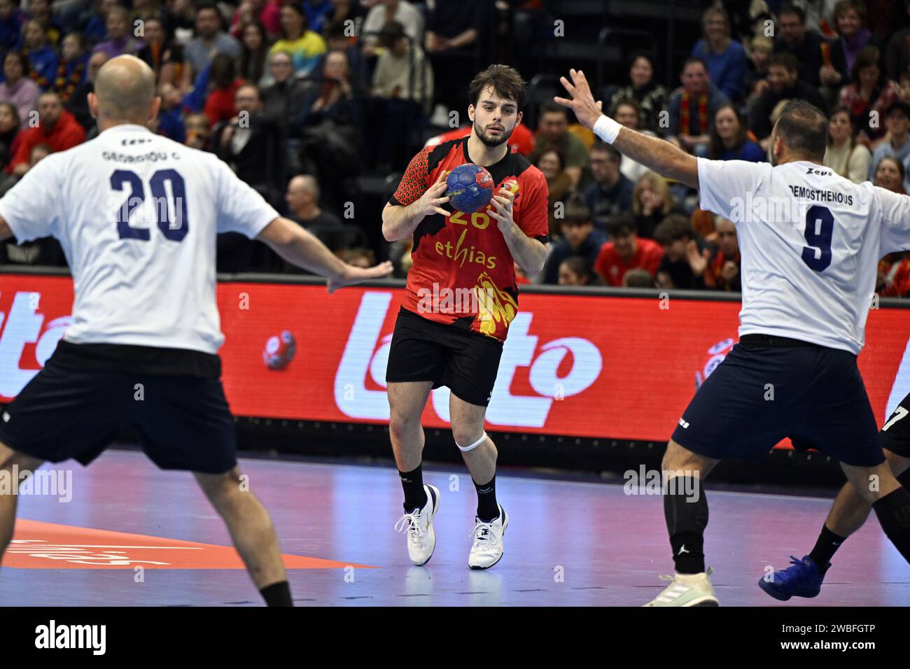 Hasselt, Belgio. 10 gennaio 2024. Il belga Benjamin danesi raffigurato in azione durante una partita tra la nazionale belga "Red Wolves" e Cipro, mercoledì 10 gennaio 2024, ad Hasselt, una partita del round promozionale per il Campionato europeo maschile EHF Euro 2026 2026. BELGA PHOTO ERIC LALMAND Credit: Belga News Agency/Alamy Live News Foto Stock