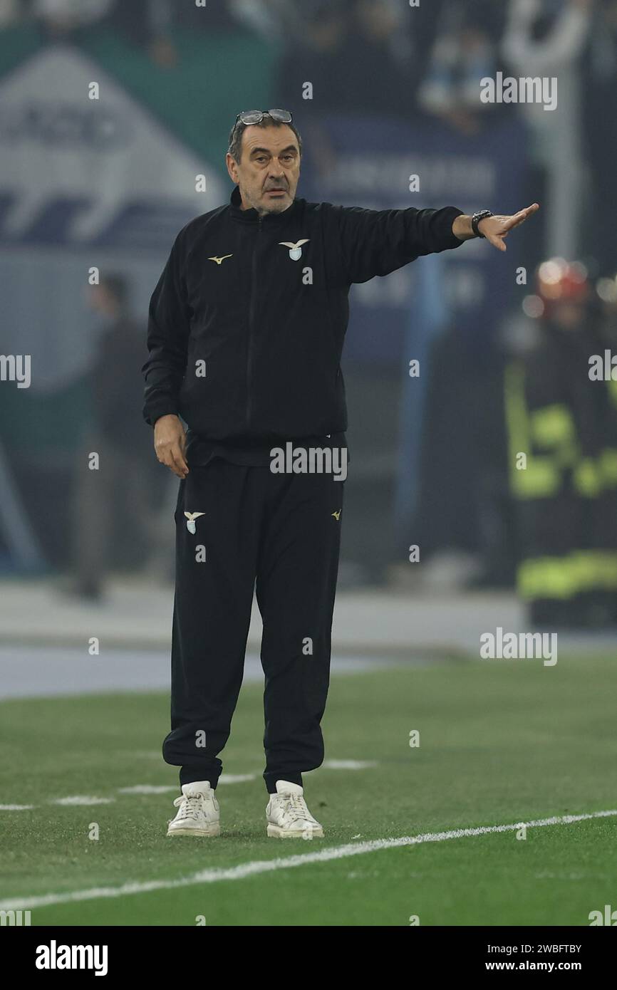 L'allenatore italiano della Lazio Maurizio Sarri gesticolò durante la partita di calcio dei quarti di finale della Coppa italia SS Lazio vs AS Roma allo Stadio Olimpico il 10 gennaio 2024 a Roma. Foto Stock