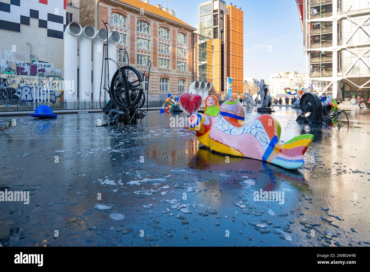 parigi, ile de france, la Fontana di Stravinsky (francese: La Fontaine Stravinsky), solo editoriale. Foto Stock