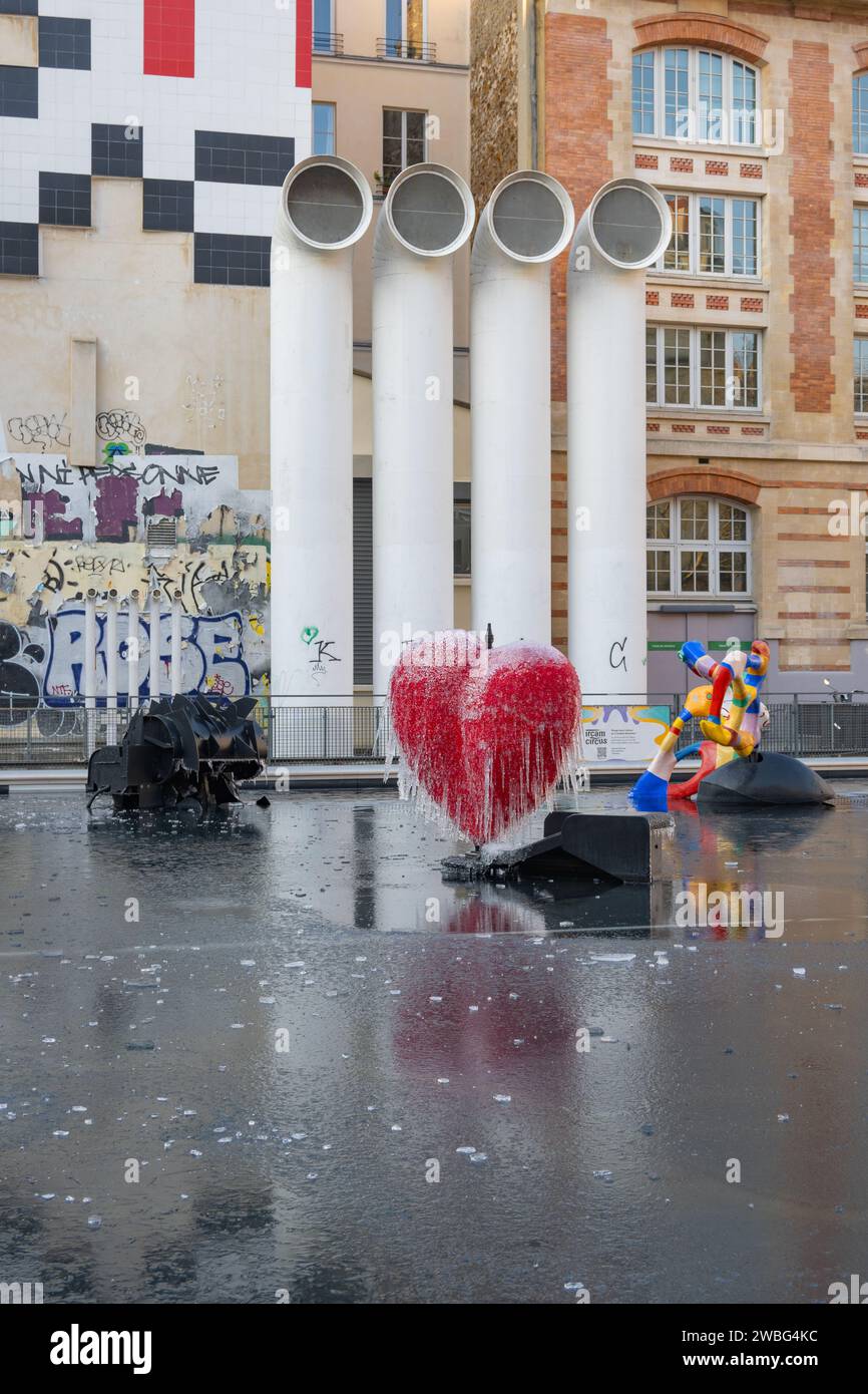 parigi, ile de france, la Fontana di Stravinsky (francese: La Fontaine Stravinsky), solo editoriale. Foto Stock