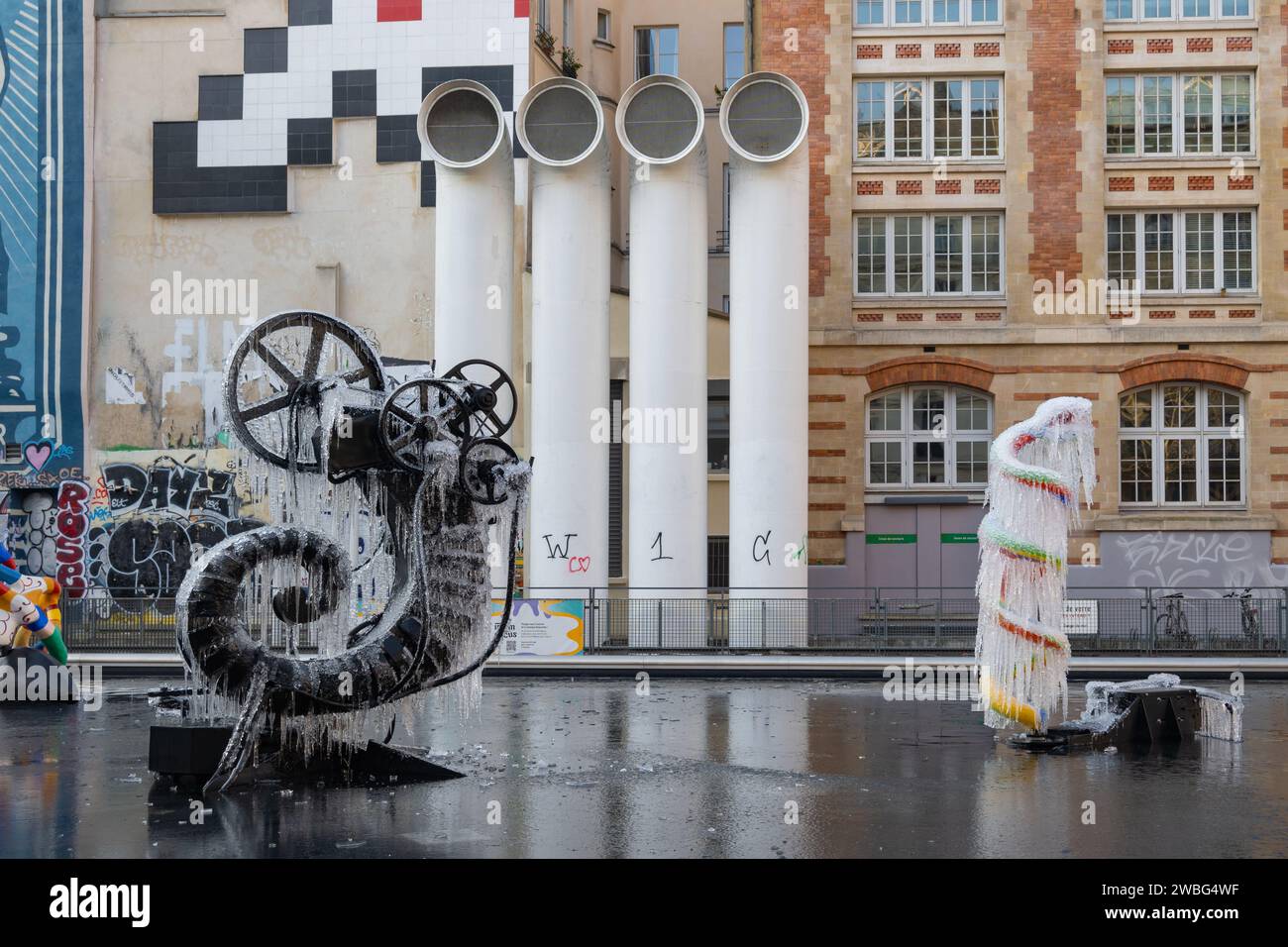 parigi, ile de france, la Fontana di Stravinsky (francese: La Fontaine Stravinsky), solo editoriale. Foto Stock