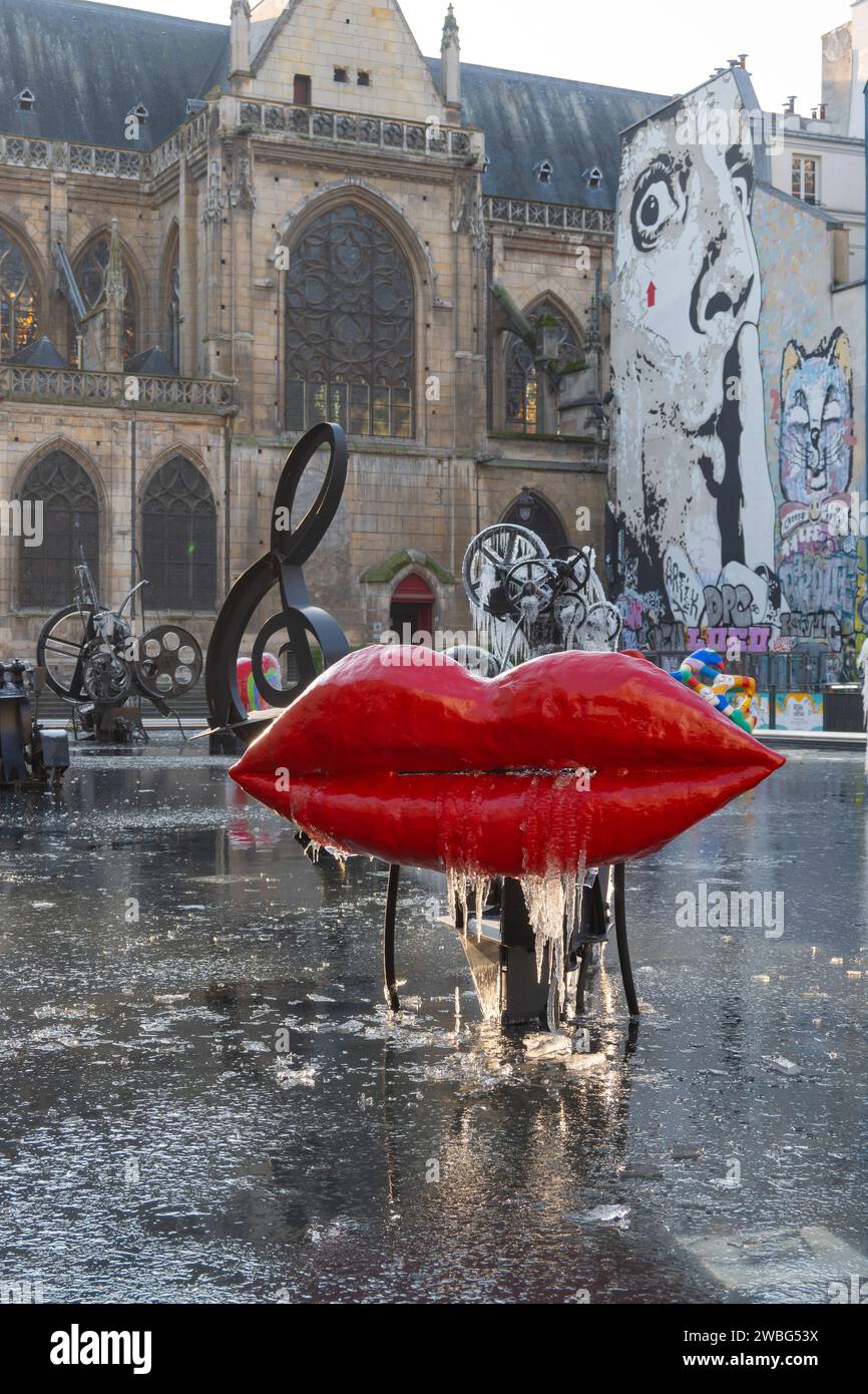 parigi, ile de france, la Fontana di Stravinsky (francese: La Fontaine Stravinsky), solo editoriale. Foto Stock