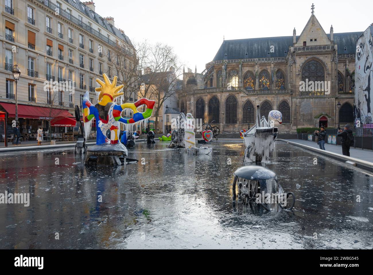 parigi, ile de france, la Fontana di Stravinsky (francese: La Fontaine Stravinsky), solo editoriale. Foto Stock