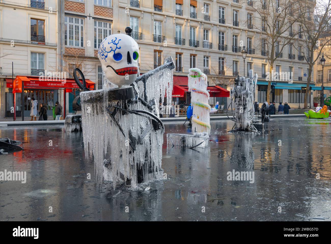 parigi, ile de france, la Fontana di Stravinsky (francese: La Fontaine Stravinsky), solo editoriale. Foto Stock