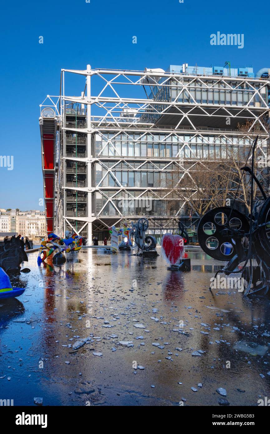 parigi, ile de france, la Fontana di Stravinsky (francese: La Fontaine Stravinsky), solo editoriale. Foto Stock