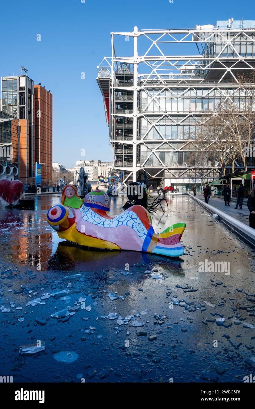 parigi, ile de france, la Fontana di Stravinsky (francese: La Fontaine Stravinsky), solo editoriale. Foto Stock