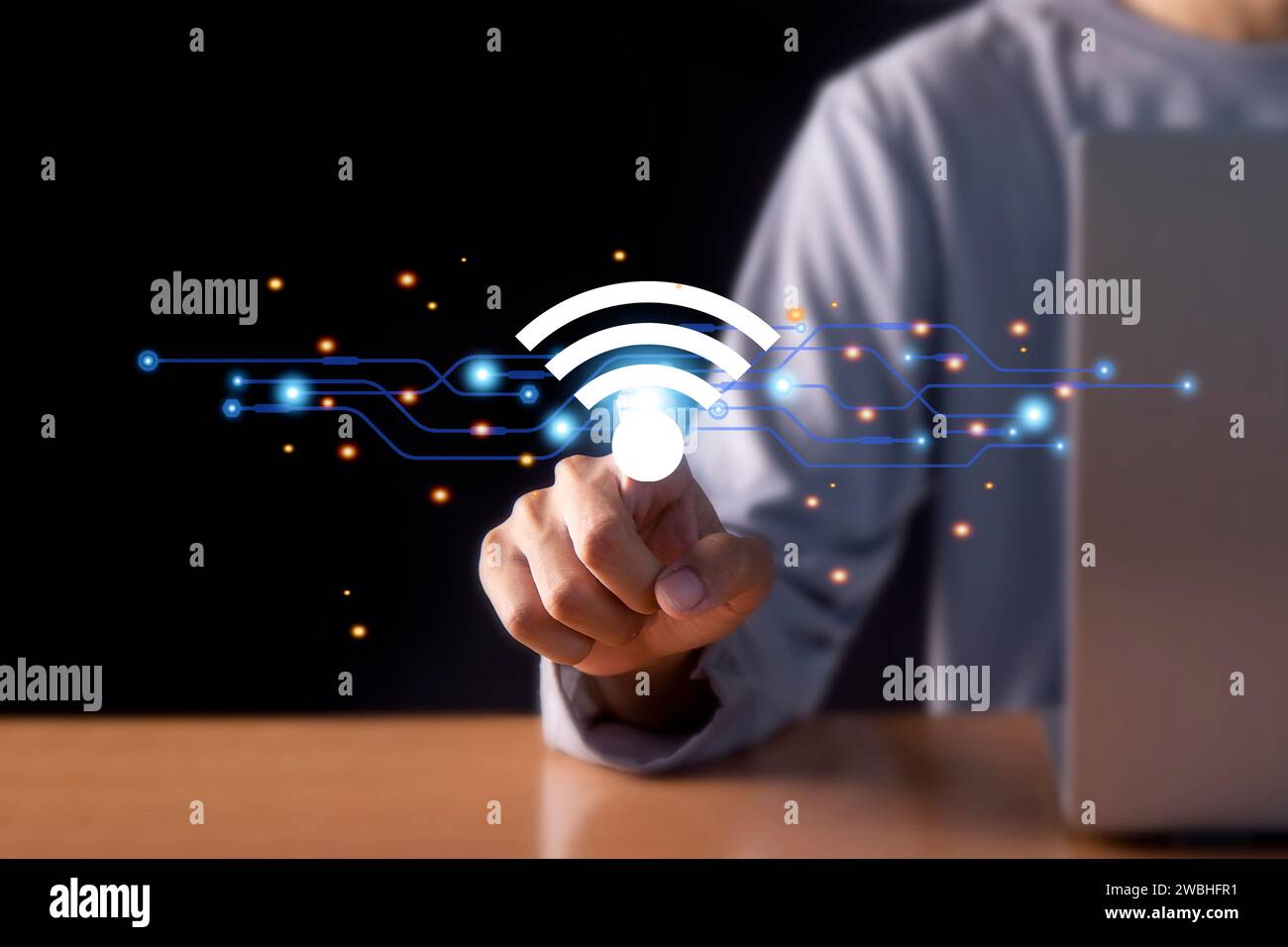 Icona wi-fi portatile uomo, concetto di social network, comunicazione aziendale. Foto Stock