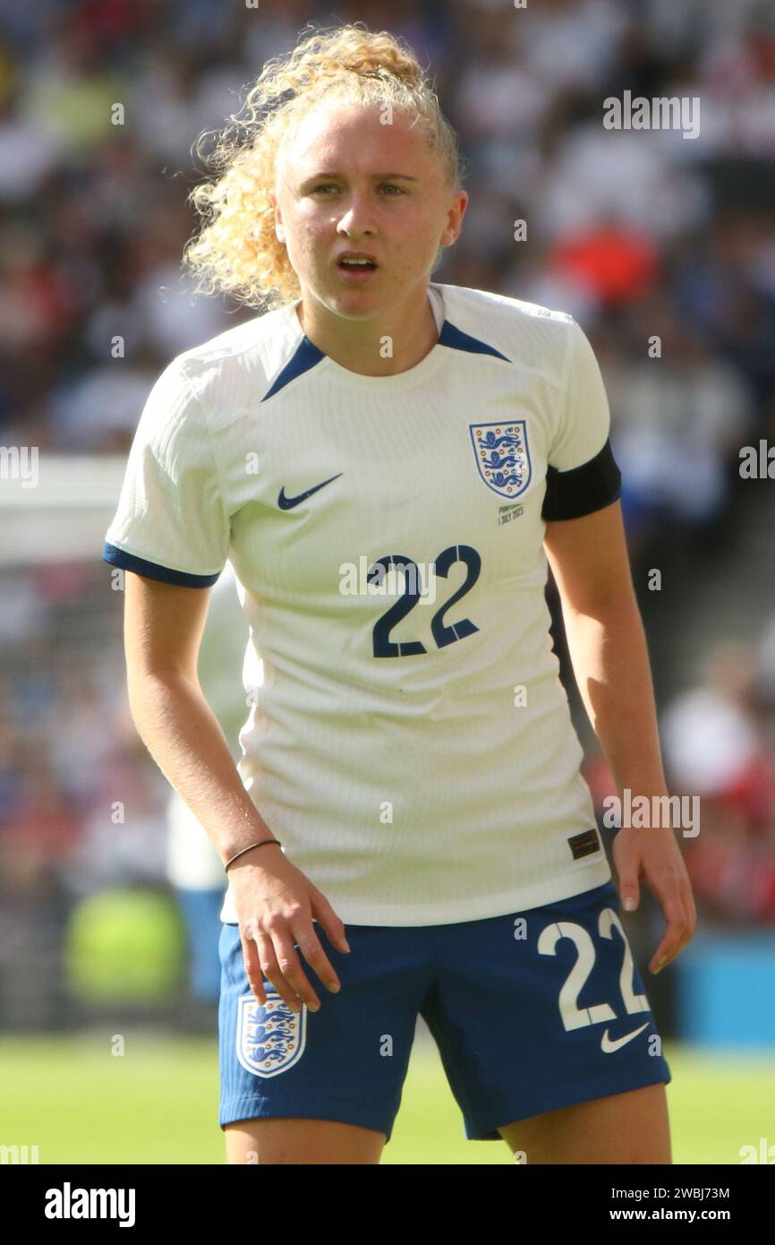 Katie Robinson durante l'Inghilterra Lionesses squadra di calcio femminile contro Portogallo, allo Stadio MK, Milton Keynes, 1 luglio 2023 Foto Stock