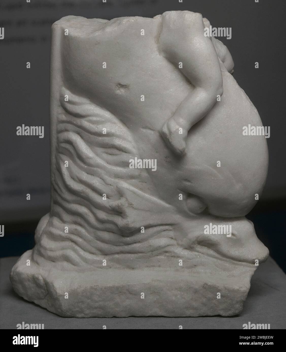 Statuetta Di Delfino In Vetro Decorativa – Mini Scultura Artigianale Da Tavolo, Ornamento Per Casa, Ufficio E Hotel, Regalo Elegante