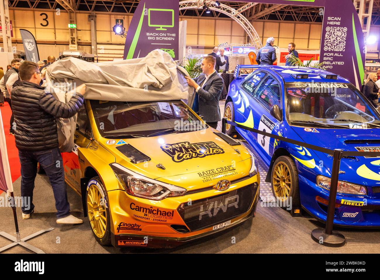 Birmingham, Regno Unito. 11 GENNAIO 2024. Il pilota Kyle White rivela la nuova Hyundai i20 R5 per il British Rally Championship Autosport International 2024, NEC Birmingham. Credit Milo Chandler/Alamy Live News Foto Stock