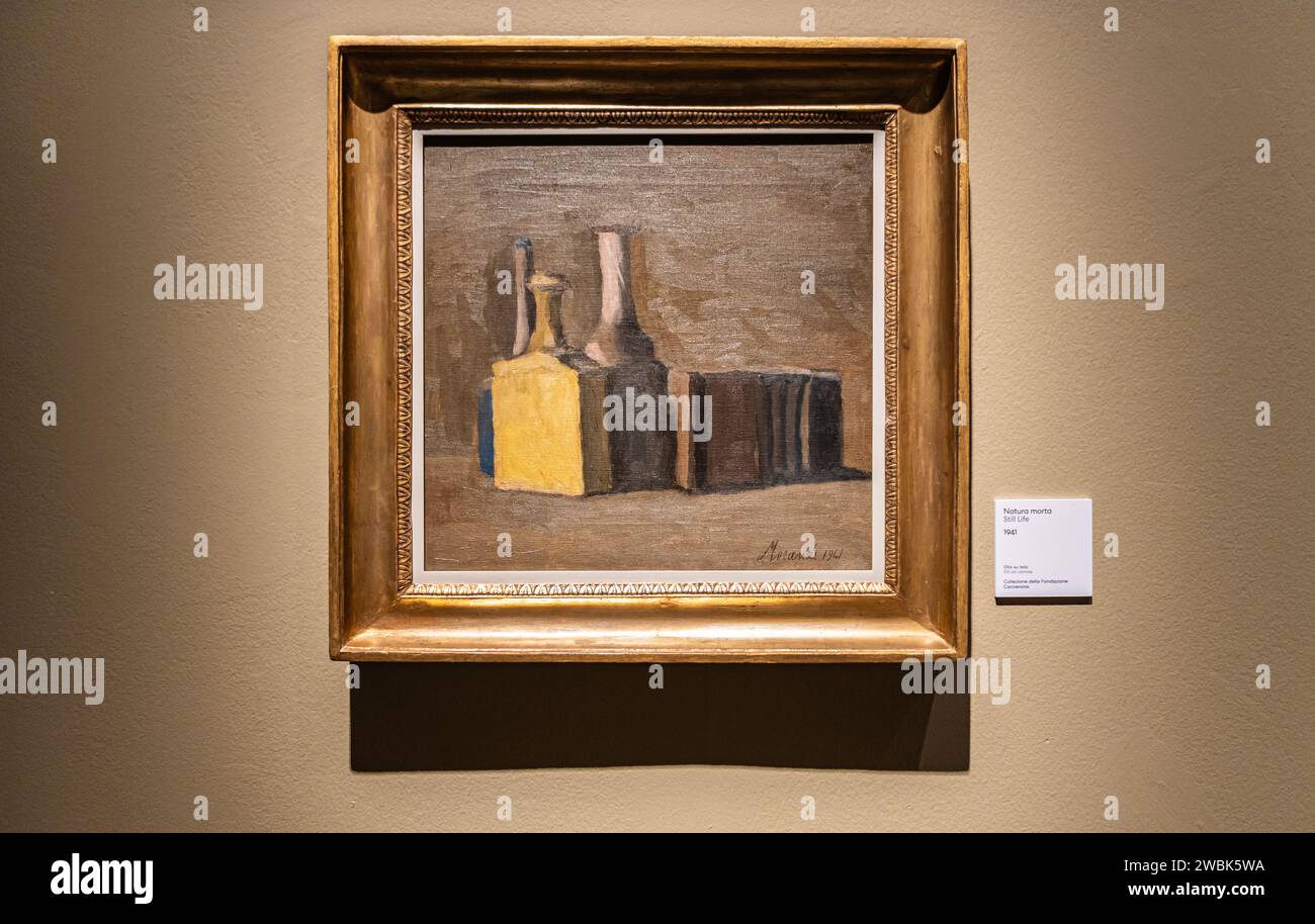 Olio su tela 'STILL Life' (1941): Mostra di dipinti del pittore italiano Giorgio Morandi, Palazzo reale, Milano - 3 gennaio 2024 Foto Stock