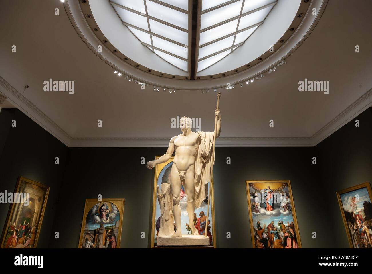 Milano, 23 settembre 2023: Museo della pittura antica di Brera. La statua di Napoleone di Antonio Canova, 1807 Foto Stock