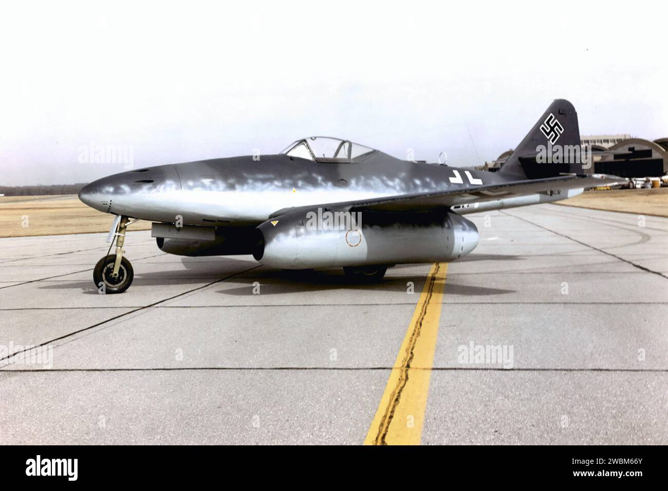Messerschmitt me 262 A-1a. Il primo aereo a reazione al mondo, il Messerschmitt me 262, soprannominato Schwalbe. Situato presso il museo USAF. Foto Stock