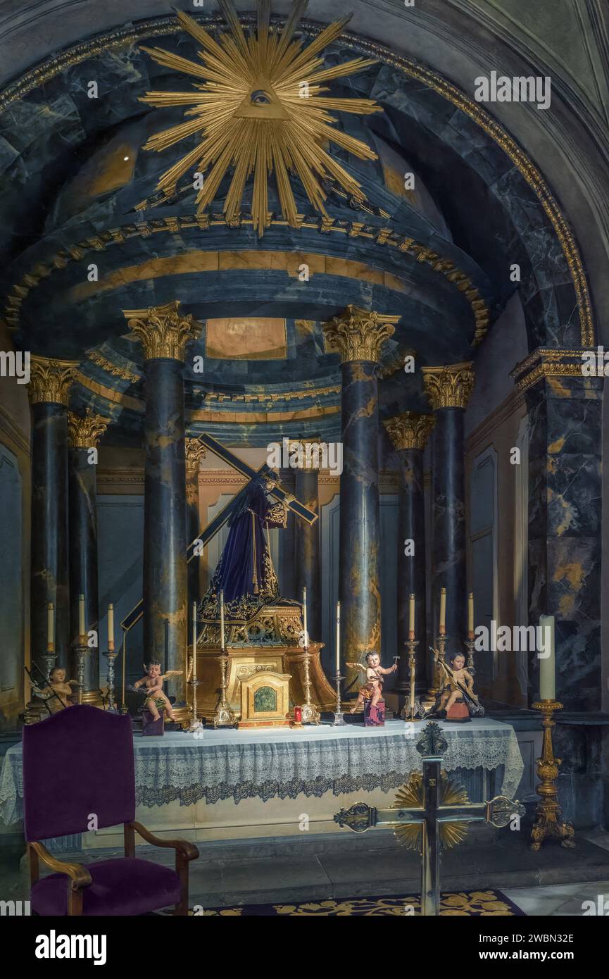Camera del trono di nostro padre Gesù il Nazaret nella chiesa della confraternita di Gesù, museo dello scultore Francisco Salzillo, città di Murcia. Foto Stock